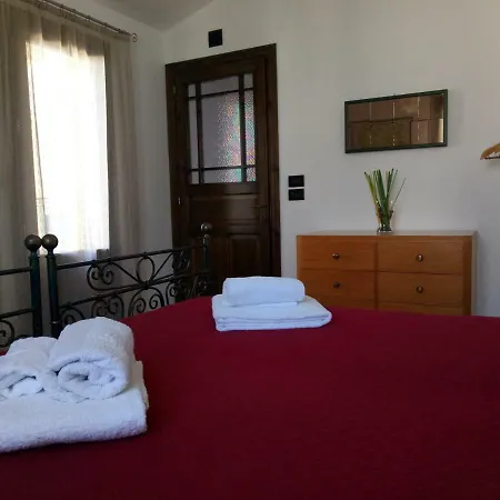 Seaside In With Pool Beaches And Large Terrace Vakantiehuis Cefalù