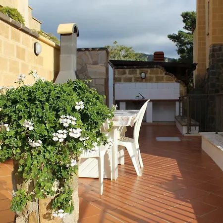 Seaside In With Pool Beaches And Large Terrace Vakantiehuis Cefalù